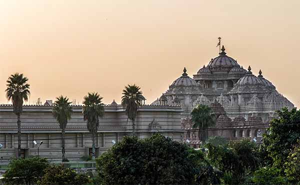 Facade of Akshardham Hindu temple 